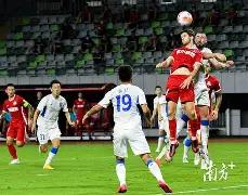 梅努哥哥亲,临曼联战场,恤标语引发,j9,j9游会,九游会官网,九游会体育