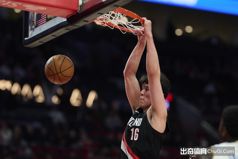 绿军三将闪,塔图姆,分格林,j9,j9游会,九游会官网,九游会体育